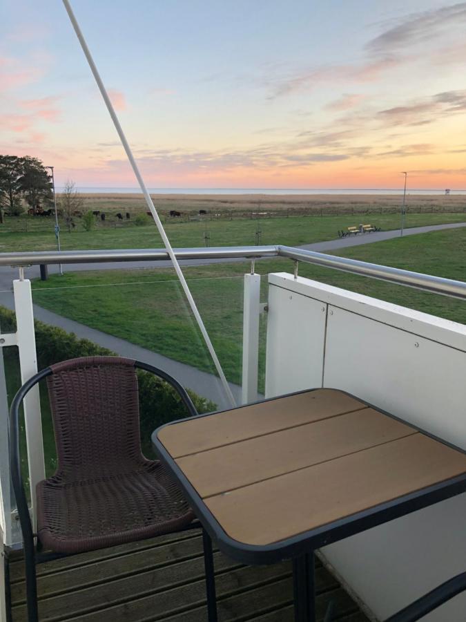 Modern One Bedroom Flat With Sunset Views, Self Check-In Pärnu Eksteriør billede